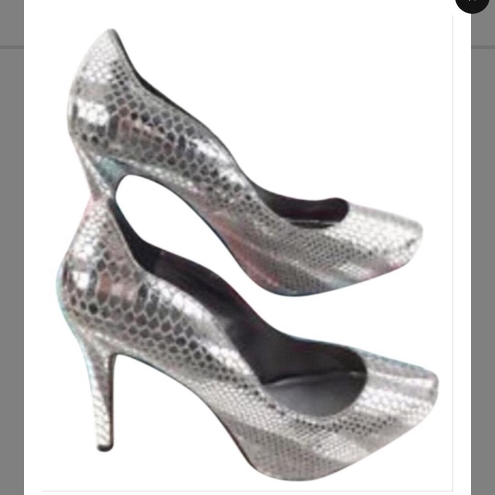 White House Black Market silver metallic heels 6.5